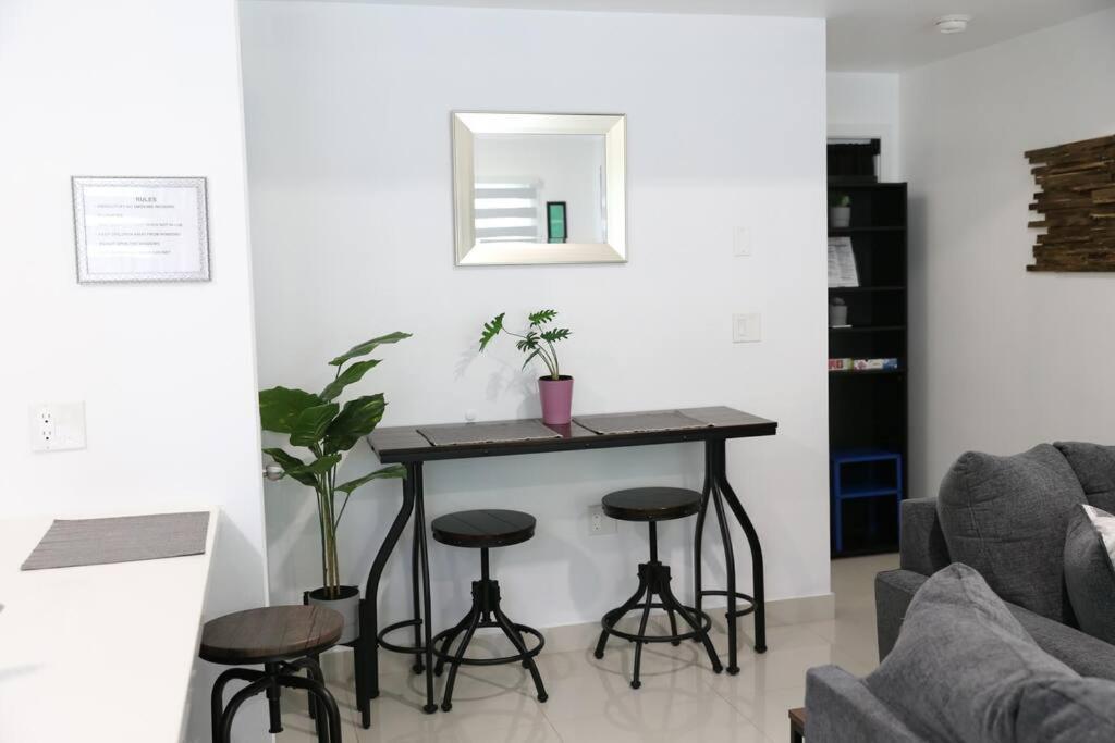 Insta Worthy Modern Hébergement de vacances Homestead